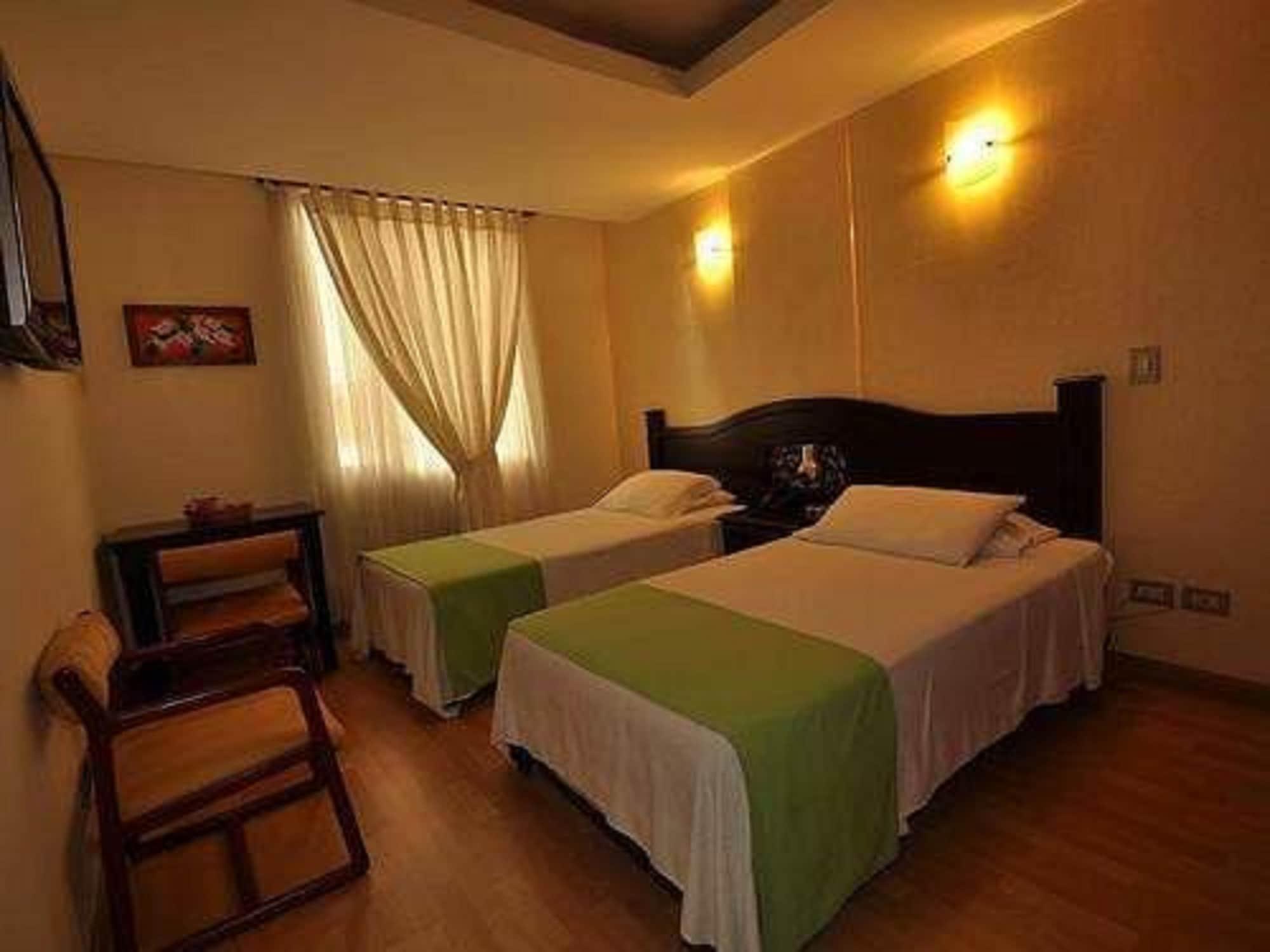 Hotel Bolivar Plaza Armenia  Ngoại thất bức ảnh