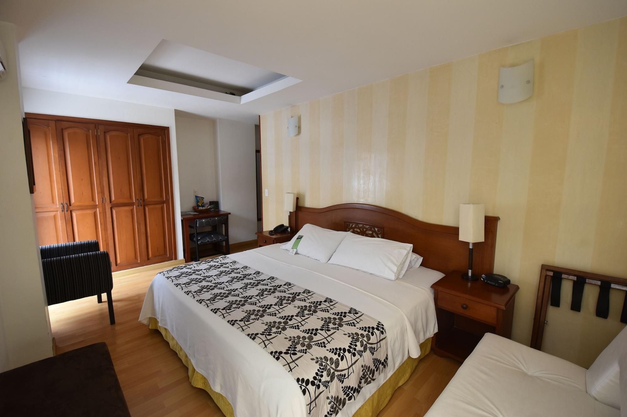 Hotel Bolivar Plaza Armenia  Ngoại thất bức ảnh